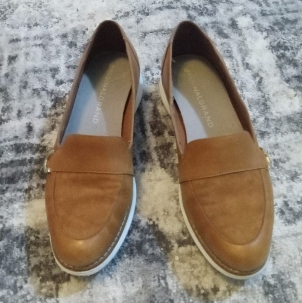 Ladies Cole Haan slip ons 8.5